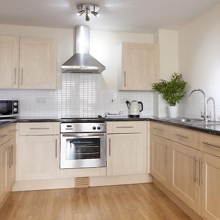 Cheltenham Plaza Apartments Ashchurch Εξωτερικό φωτογραφία